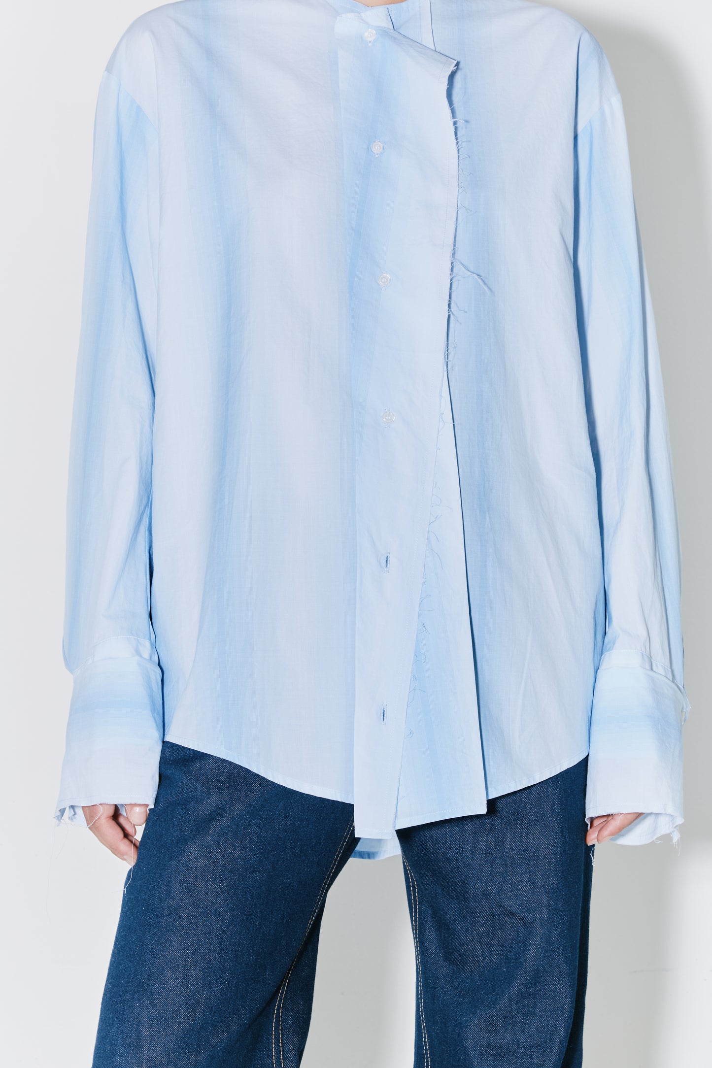 CHAIM shirt light blue thin stripes